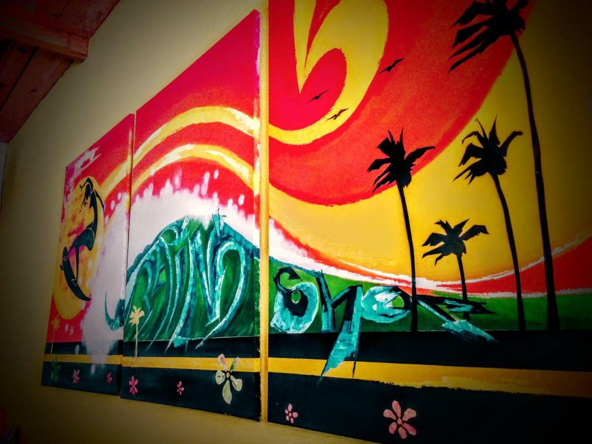 The Paintshop Hostel Figueira da Foz Exterior photo